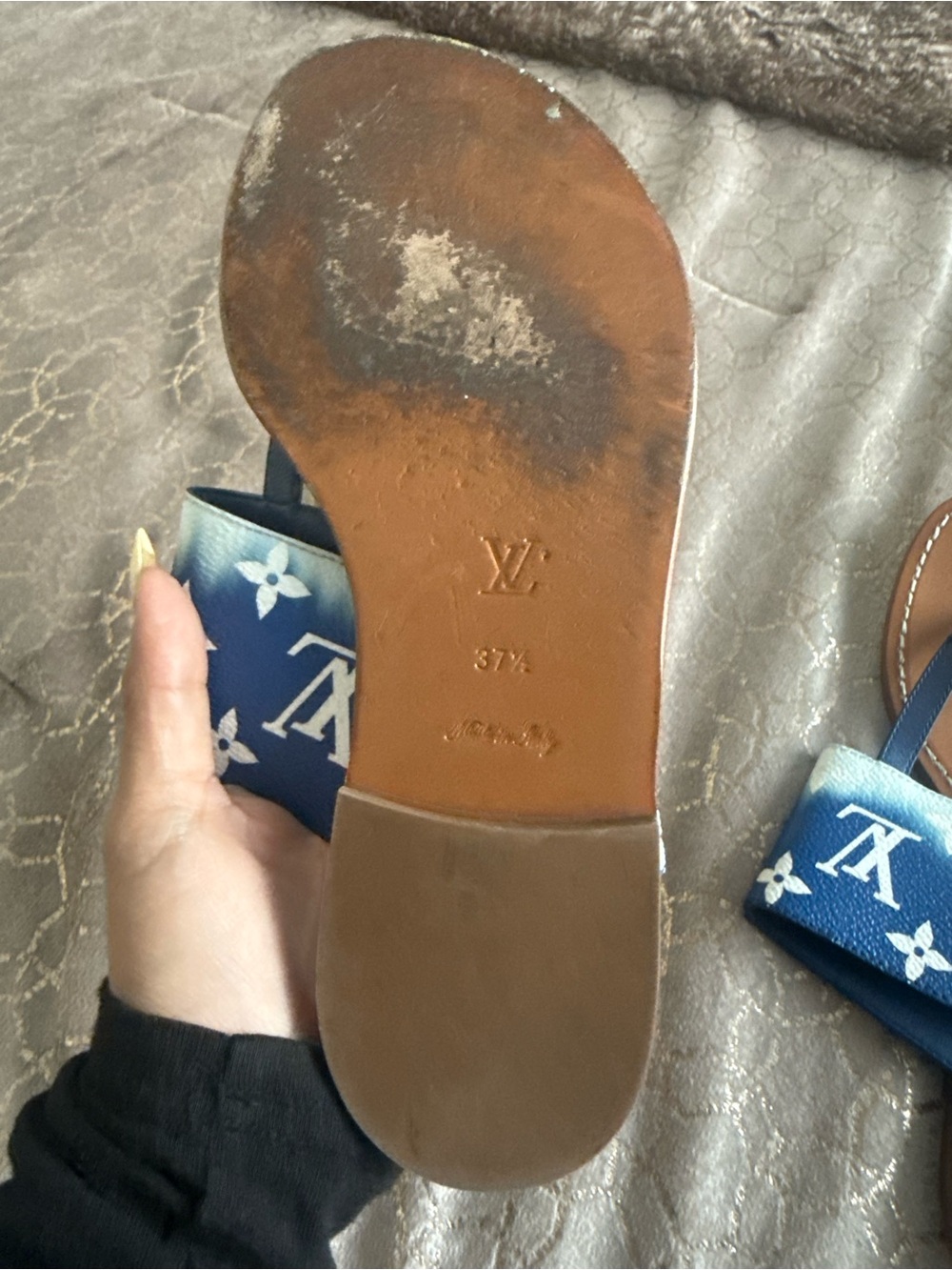 LOUIS VUITTON Monogram Escale Palma Sandals - Picture 5 of 8